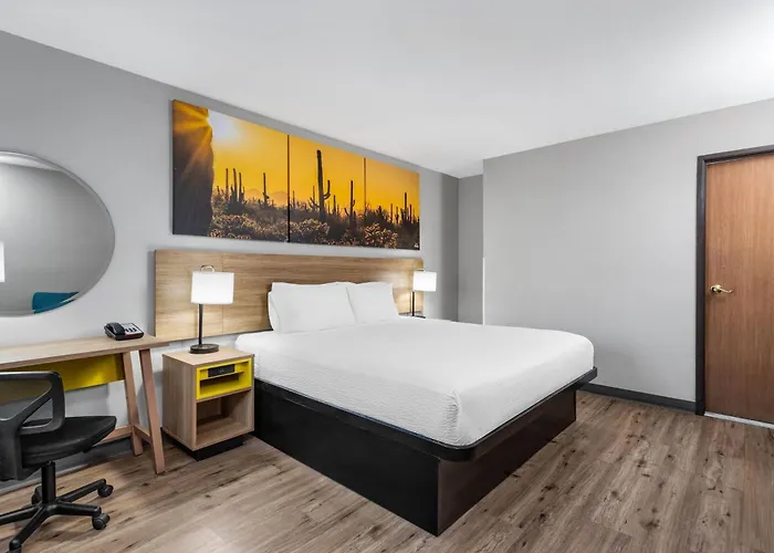 Days By Wyndham West Hotel 2*