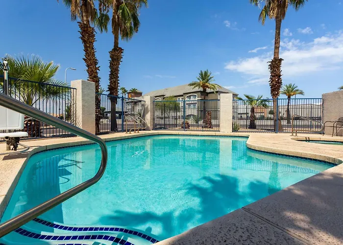Days By Wyndham West Phoenix